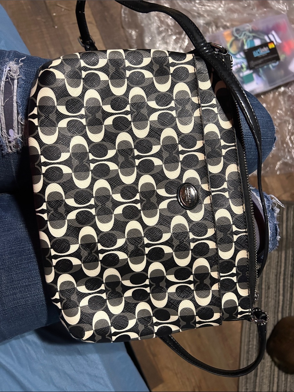 Coach Black & Cream Signature Pattern Shoulder Bag